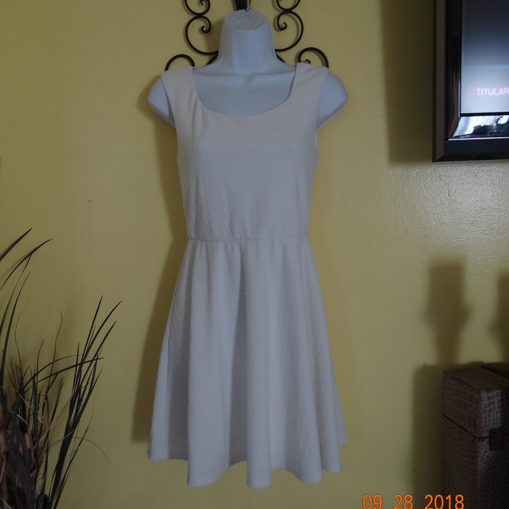 SOCIALITE WOMEN DR uESS SIZE S COLOR CRAM